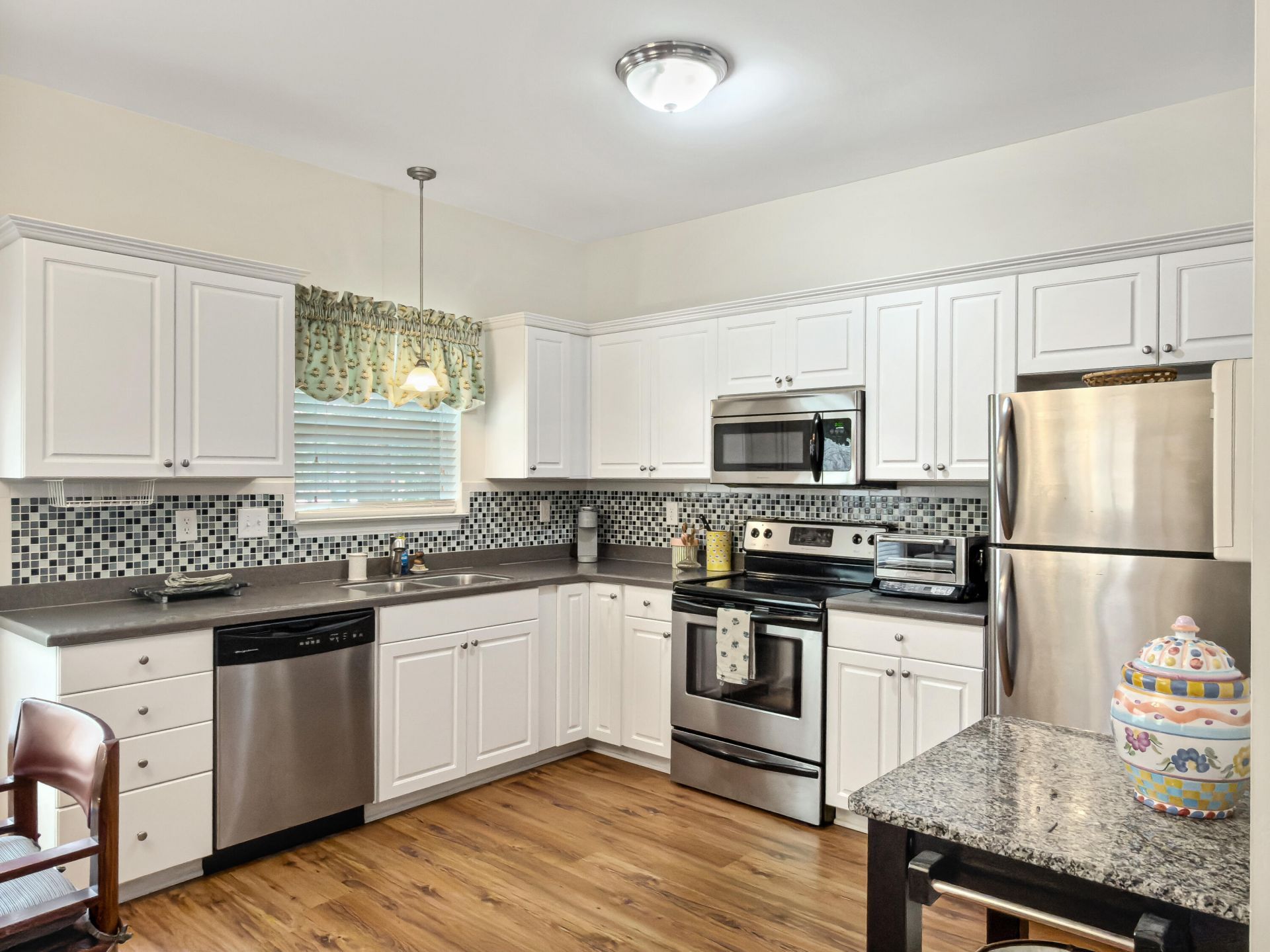 417 Hazel Street Photo 13