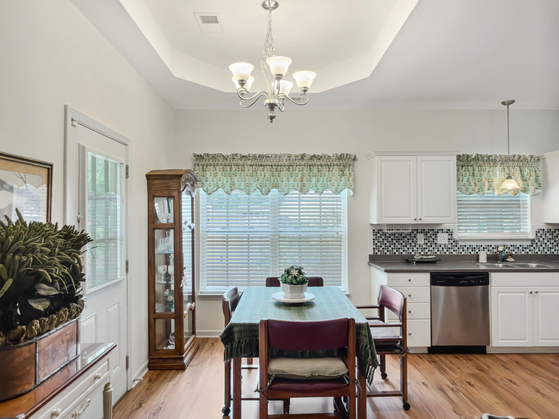 417 Hazel Street Photo 9