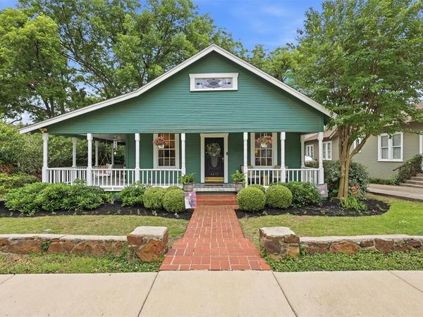 3817 Clarke Avenue, Fort Worth, TX 76107