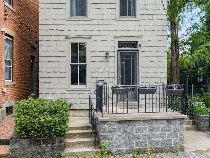 720 Macon Alley , Columbus, OH 43206 Photo 2