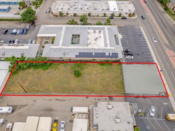 4239 Pacific Ave, Stockton, CA 95207