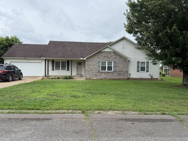 16 Delana Ave , Lawrenceburg, TN 38464