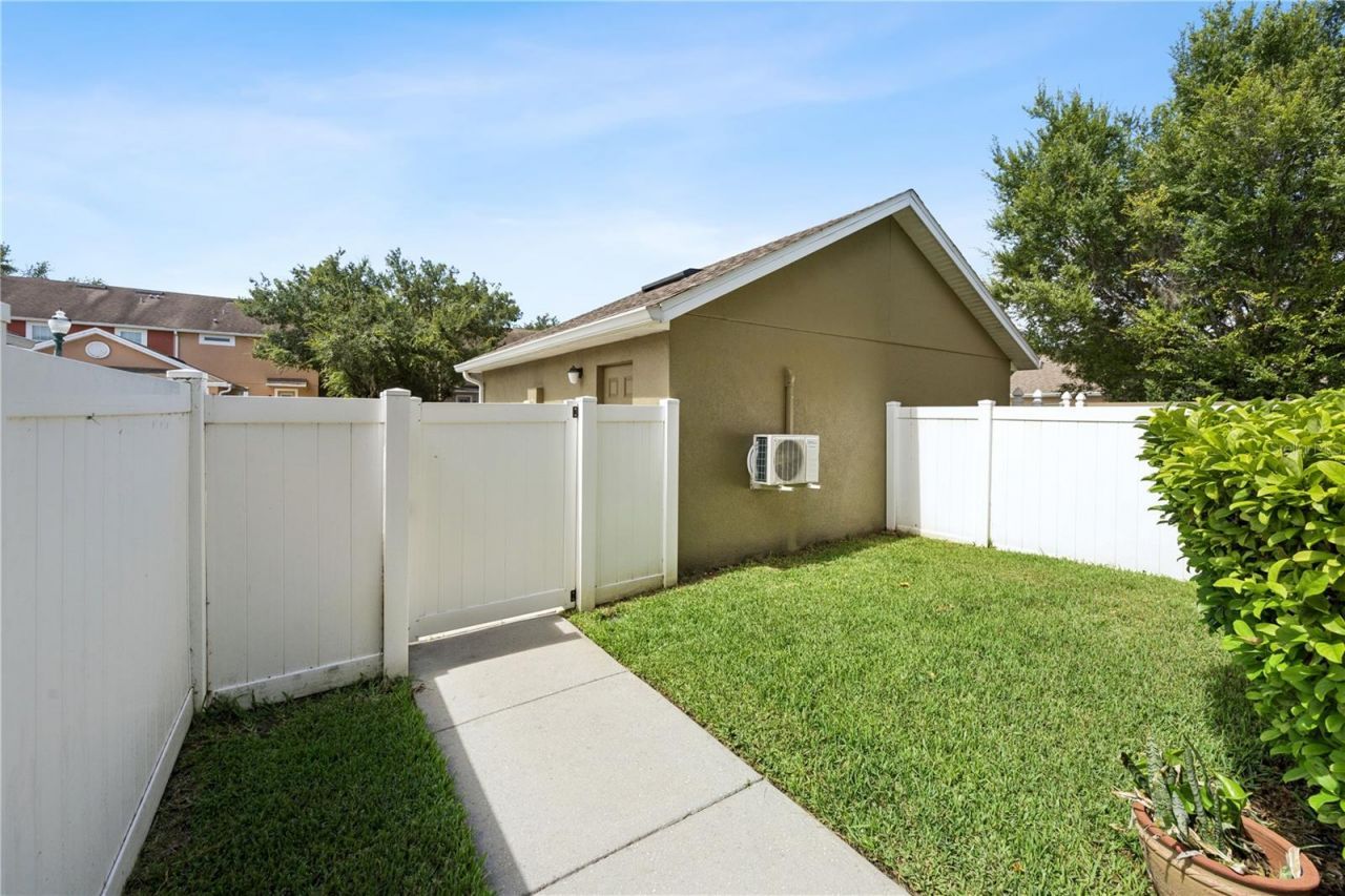 7964 Edgewood Forest Drive, Orlando, FL 32827 Photo