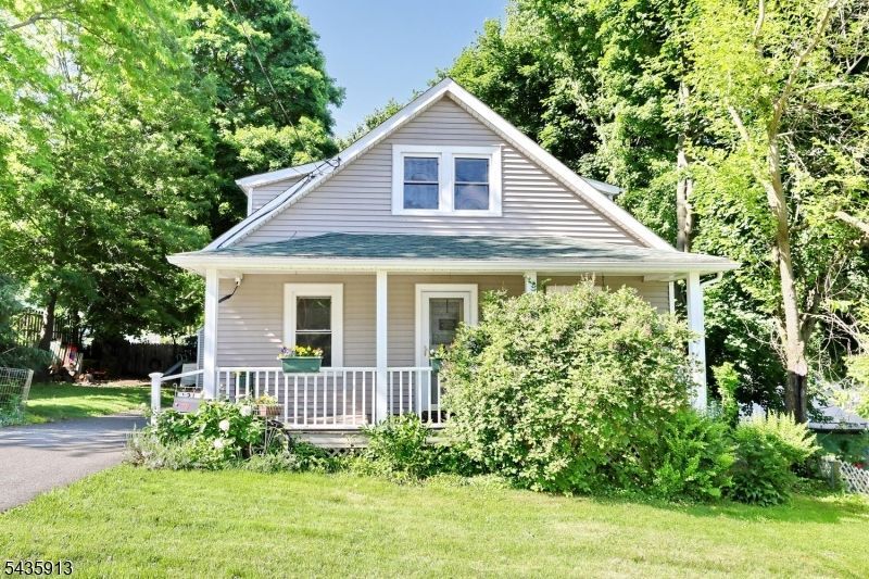 121 Wilmuth St, Mahwah, NJ 07430 Main Photo