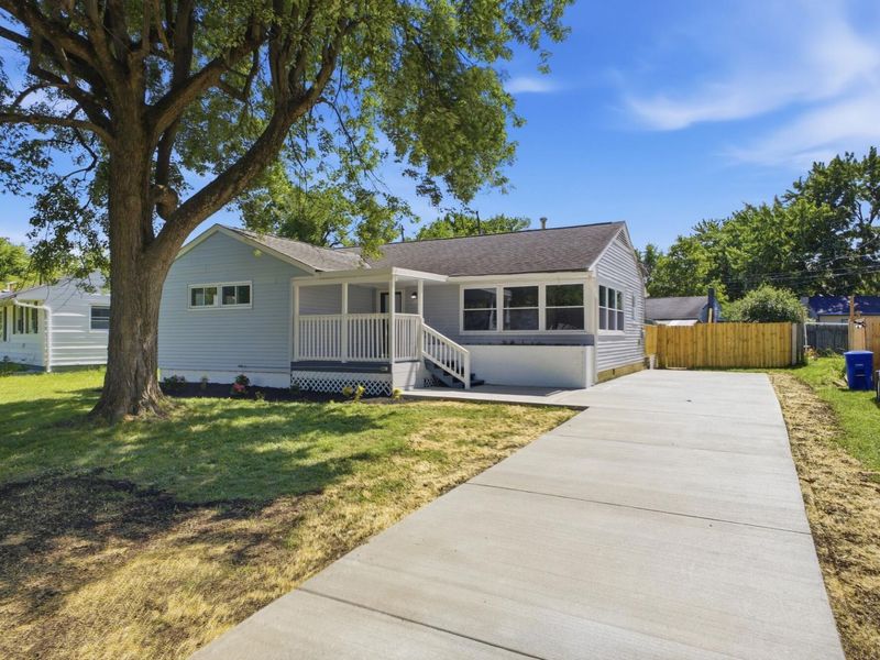 1189 Simpson Drive , Columbus, OH 43227 Photo 2