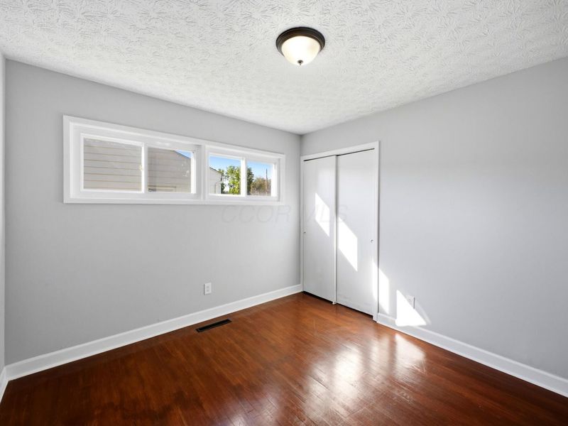 1189 Simpson Drive , Columbus, OH 43227 Photo 21