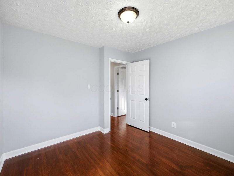 1189 Simpson Drive , Columbus, OH 43227 Photo 22