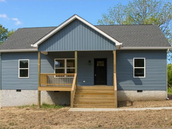 729 Walker Avenue, Rossville, GA 30741