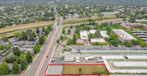 4239 Pacific Ave, Stockton, CA 95207 Photo