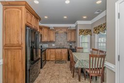 6001 5705 S Kings Hwy. photo 4