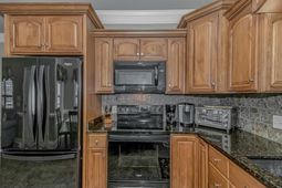 6001 5705 S Kings Hwy. photo 4