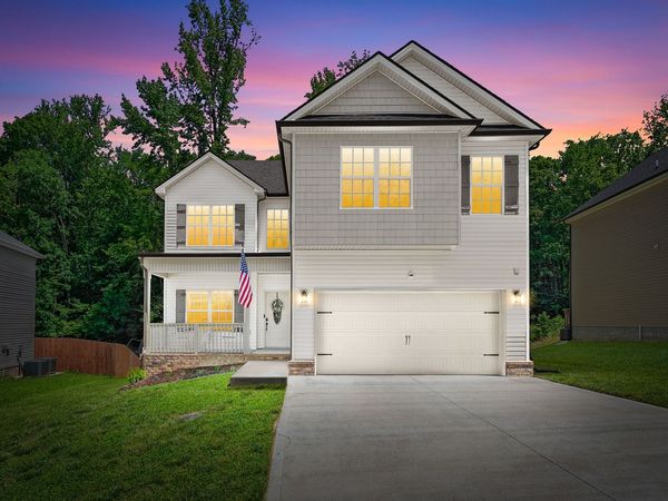 403 Barry Dr, Clarksville, TN 37040