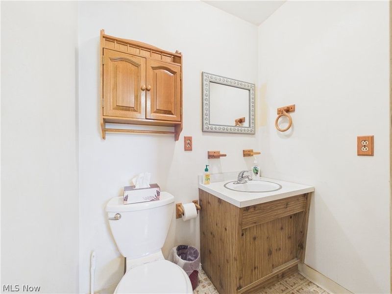 904 Lenox New Lyme Road, Jefferson, OH 44047 Photo 23