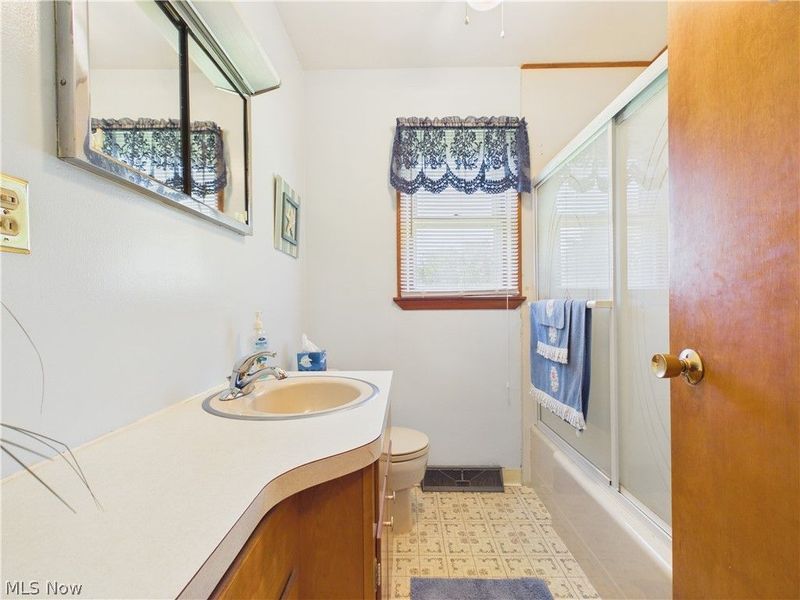904 Lenox New Lyme Road, Jefferson, OH 44047 Photo 27