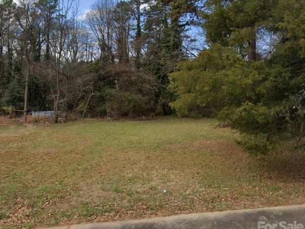 2736 Capitol Drive, Charlotte, NC 28208