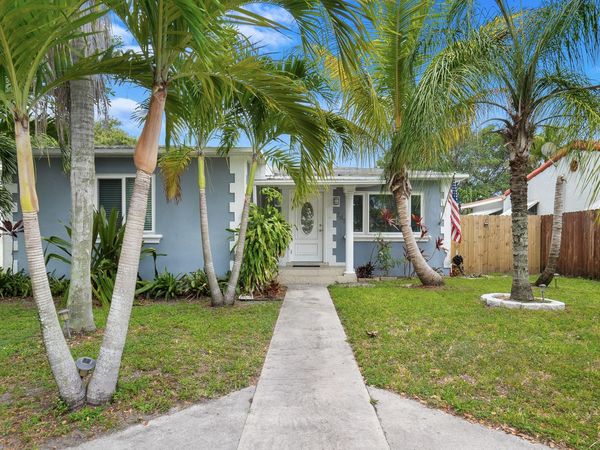 245 SW 5th Street, Dania Beach, FL 33004