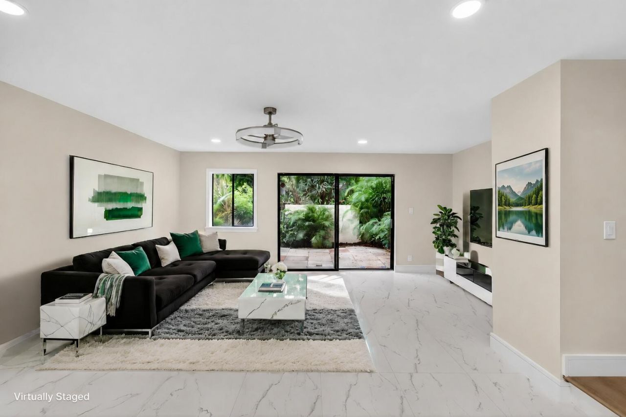 1330 NW 13th Street, Unit 12, Boca Raton, FL 33486 Photo