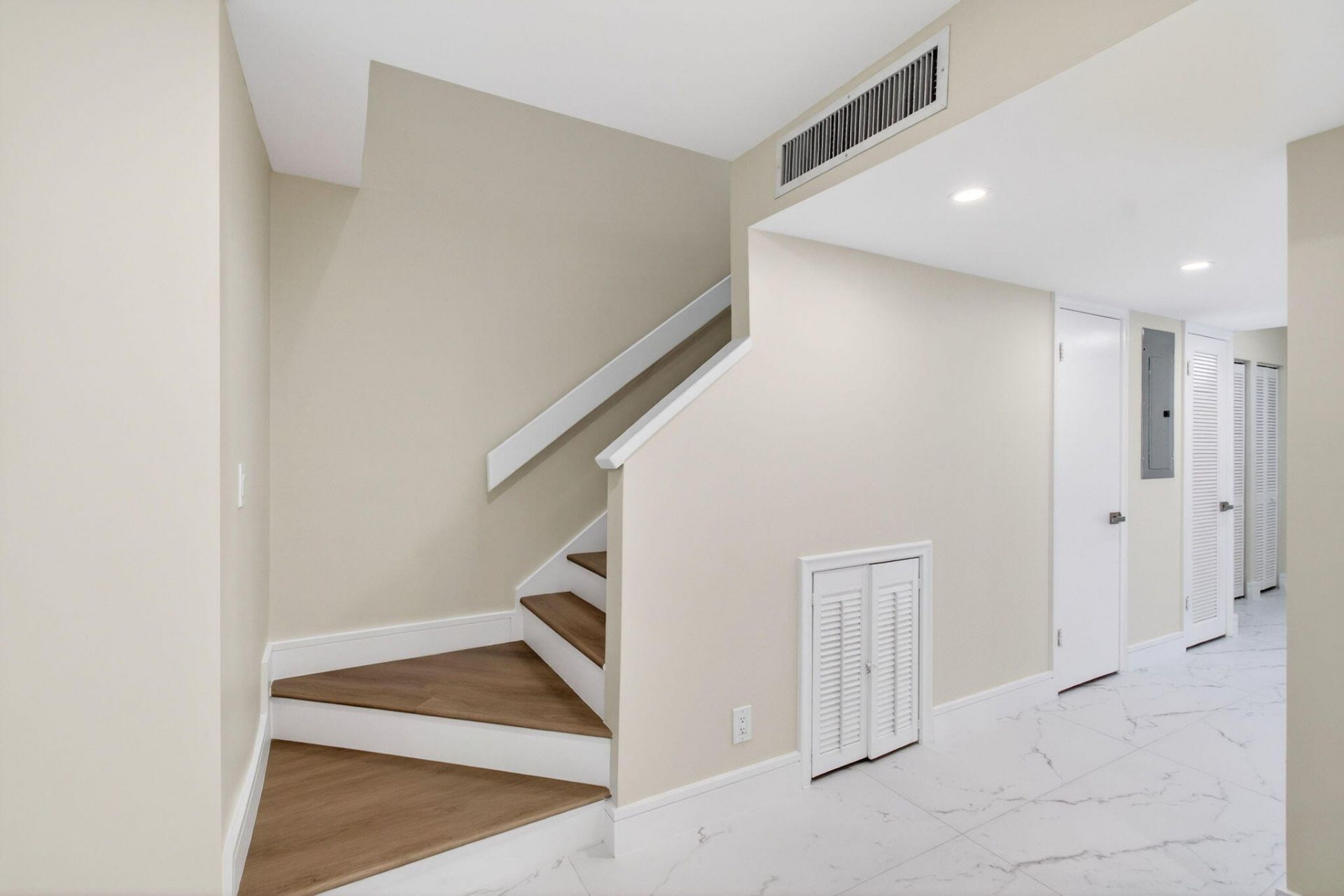 1330 NW 13th Street, Unit 12, Boca Raton, FL 33486 Photo