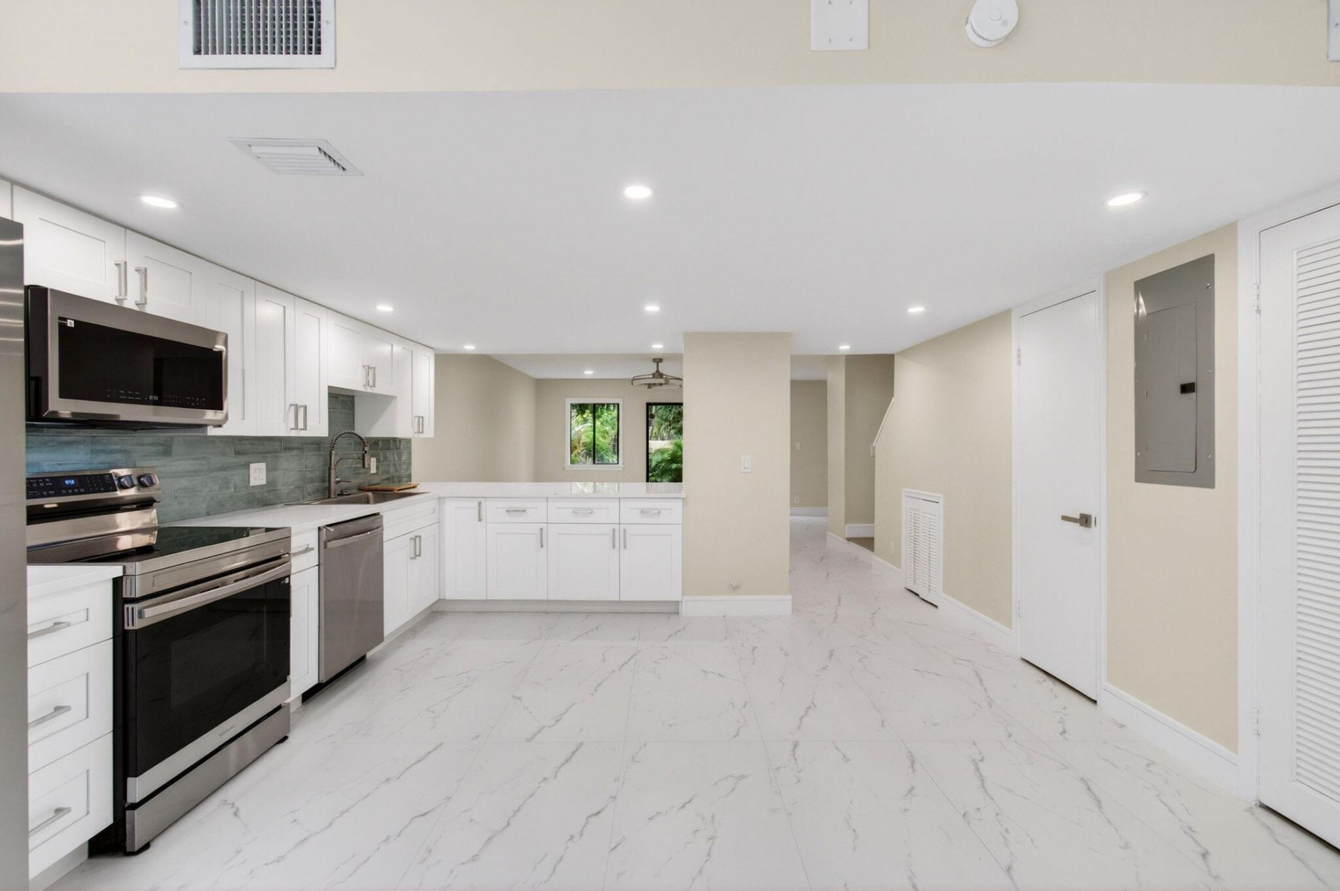 1330 NW 13th Street, Unit 12, Boca Raton, FL 33486 Photo