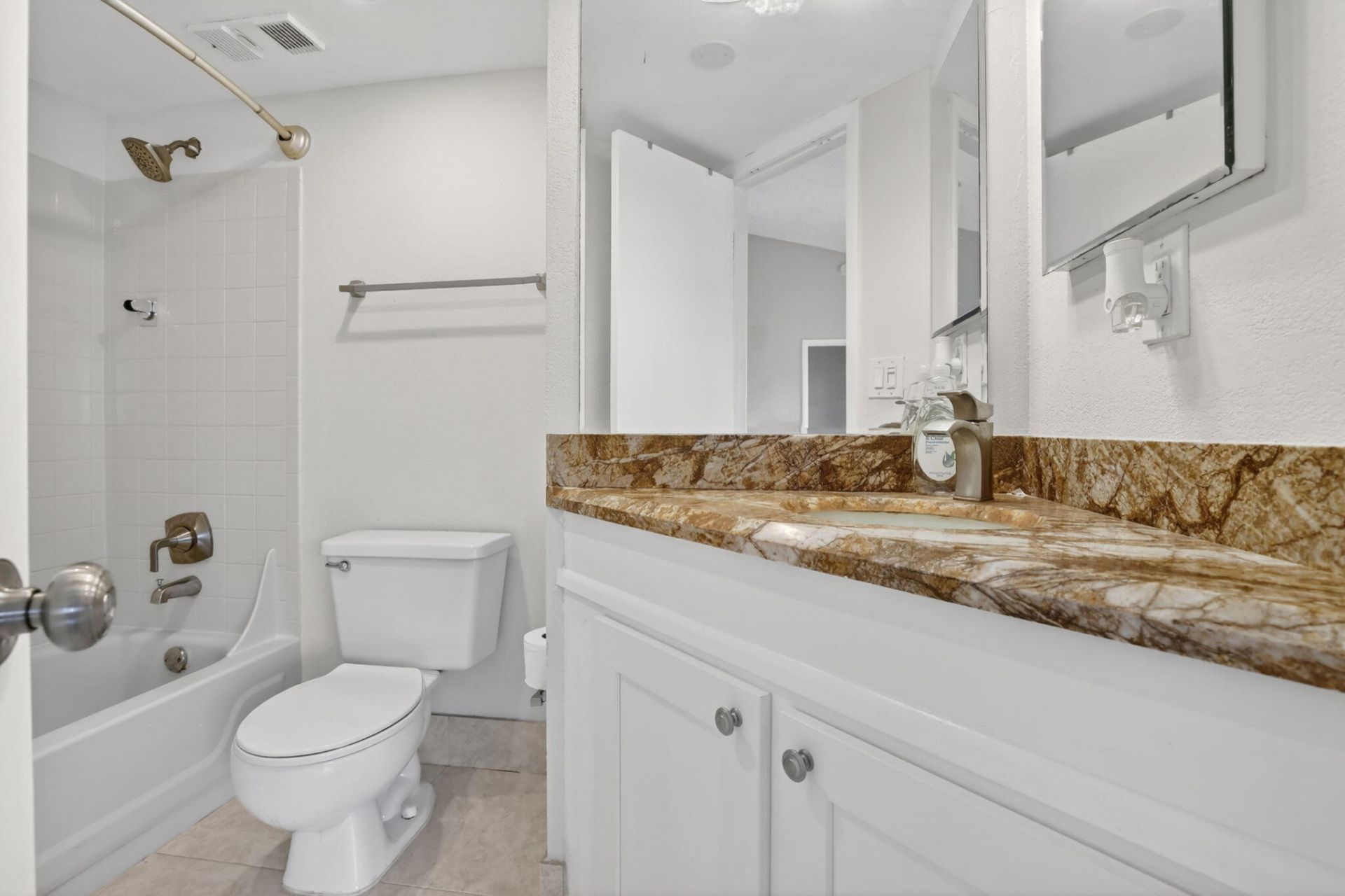 2445 SW 18th Terrace, Unit 922, Fort Lauderdale, FL 33315 Photo