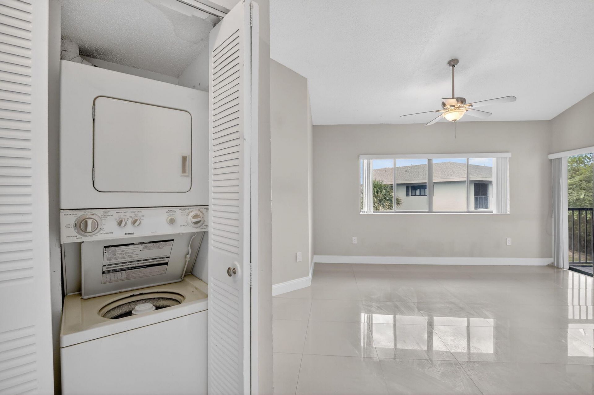 2445 SW 18th Terrace, Unit 922, Fort Lauderdale, FL 33315 Photo