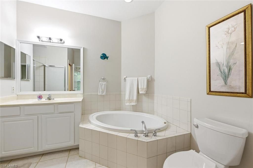 7685 Meadow Lakes Dr, Unit 1301, Naples, FL 34104 Photo