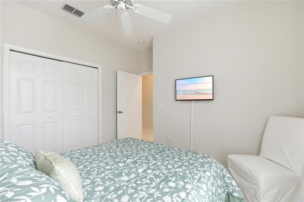 7685 Meadow Lakes Dr, Unit 1301, Naples, FL 34104 Photo