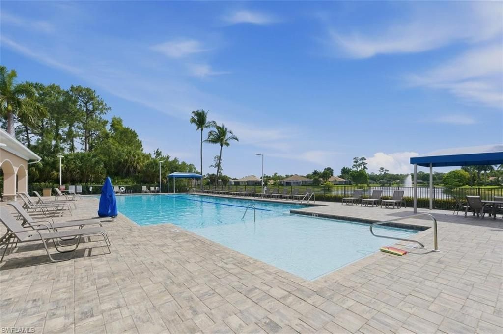 7685 Meadow Lakes Dr, Unit 1301, Naples, FL 34104 Photo