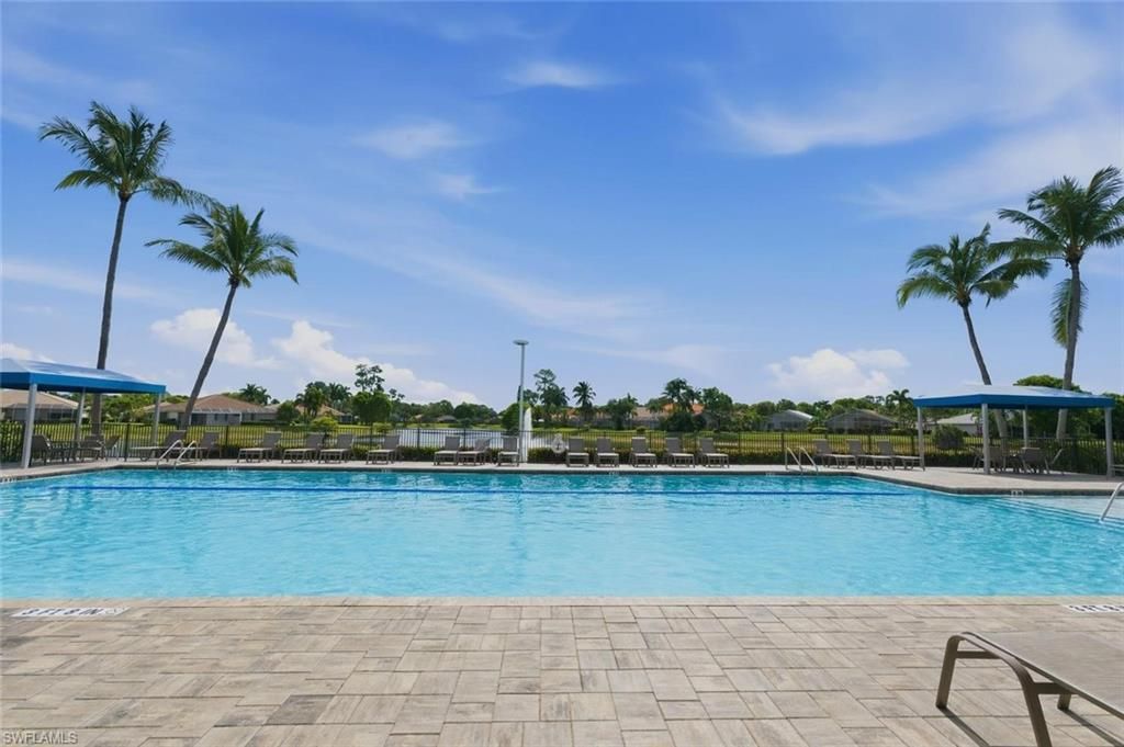 7685 Meadow Lakes Dr, Unit 1301, Naples, FL 34104 Photo