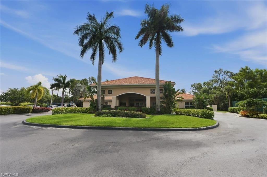7685 Meadow Lakes Dr, Unit 1301, Naples, FL 34104 Photo