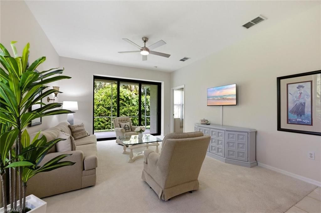 7685 Meadow Lakes Dr, Unit 1301, Naples, FL 34104 Photo