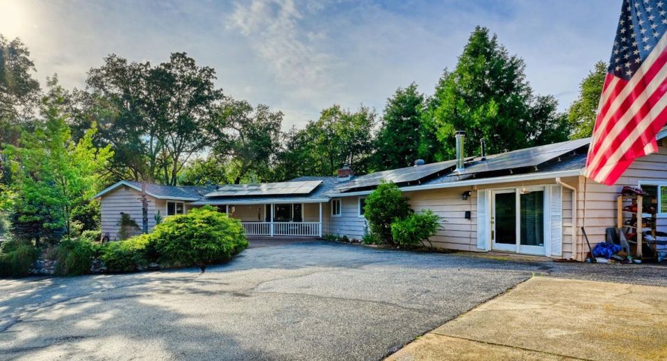 10016 E Lime Kiln Rd, Grass Valley, CA 95949 Photo