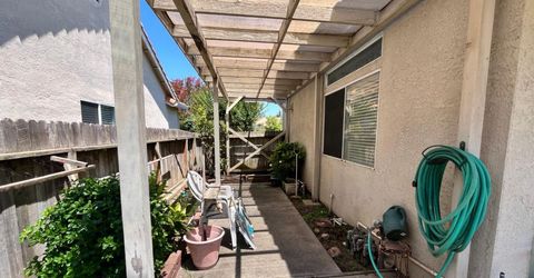 1930 Norfolk Dr, Lodi, CA 95242 Photo