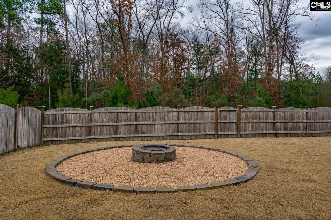 822 Ruskin Drive  Photo 32