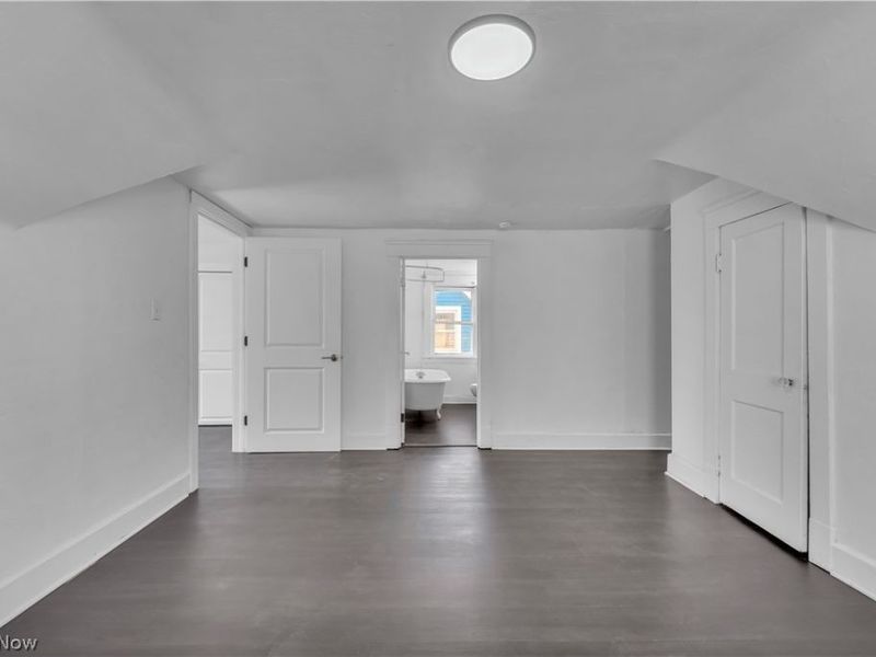 414 E 148th Street, Unit 3, Cleveland, OH 44110 Photo 5