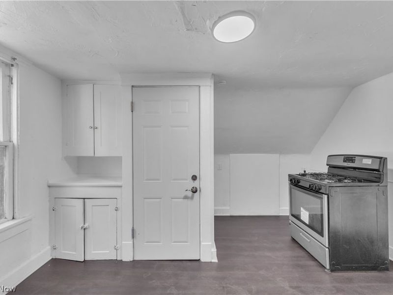 414 E 148th Street, Unit 3, Cleveland, OH 44110 Photo 9