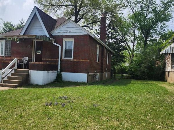 3441 Avondale Avenue , Normandy, MO 63121