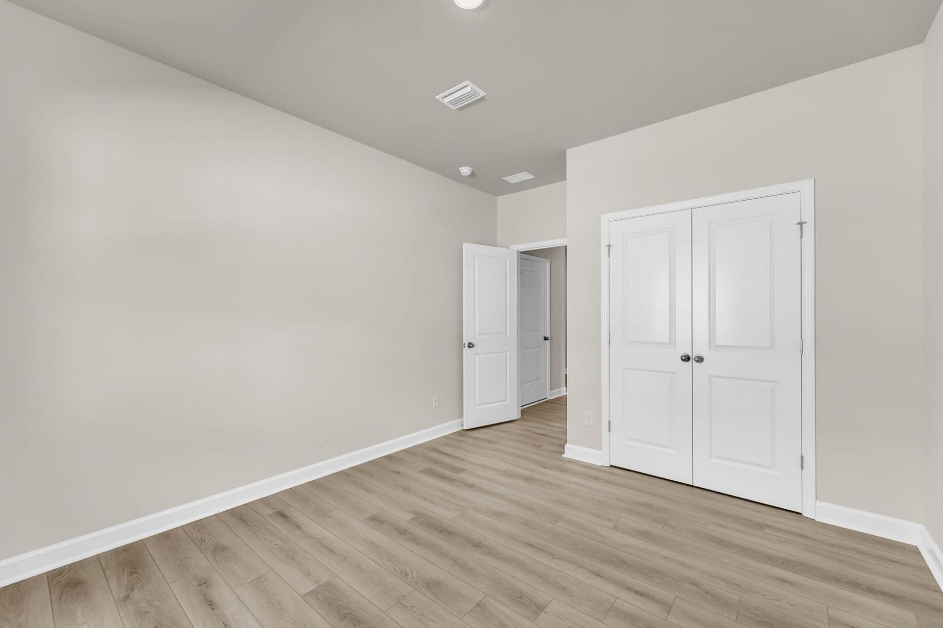 4030 Lemon Grass Lane Photo 7