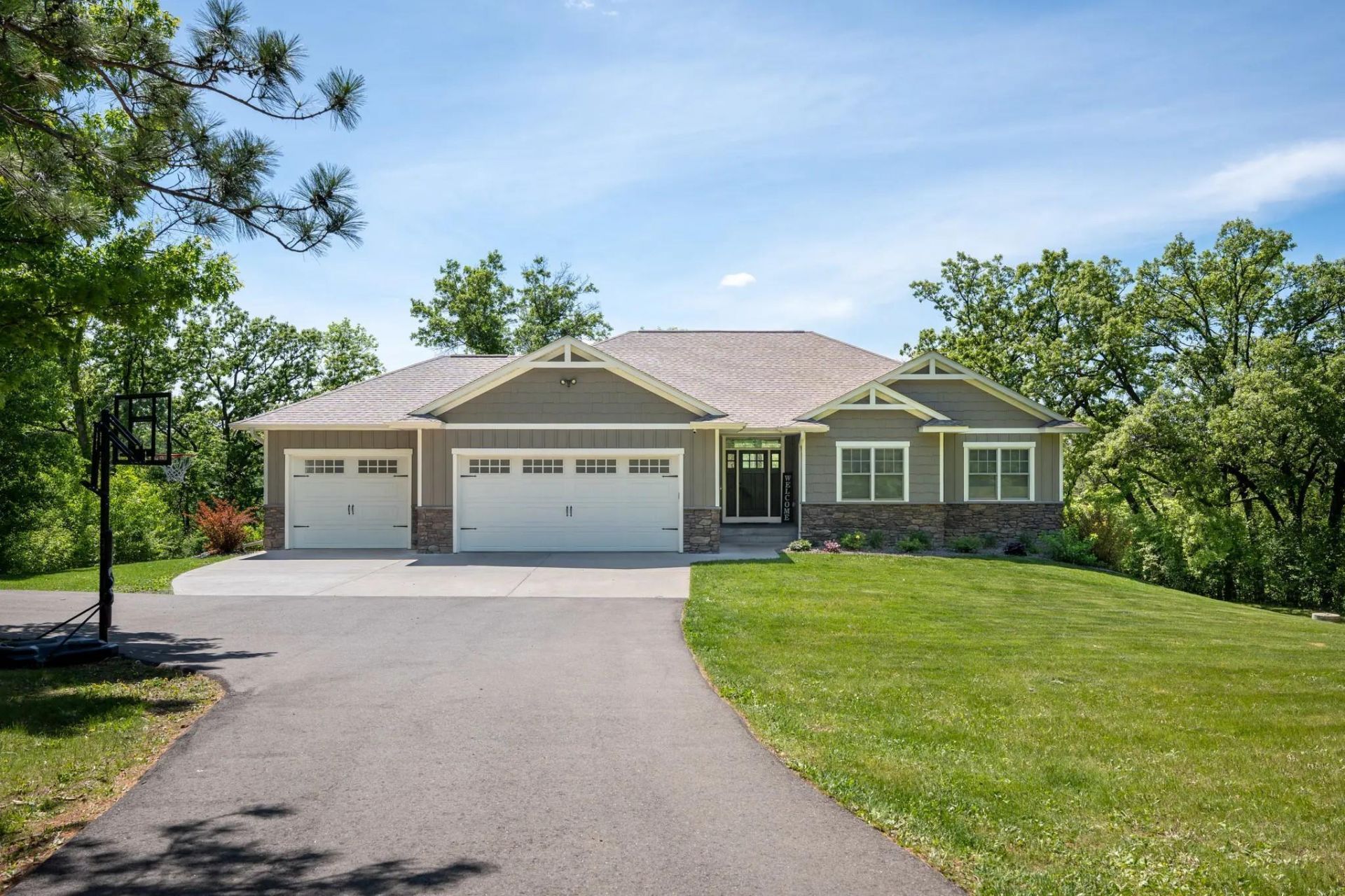 404 Westwood South Street , Welch, MN 55089
