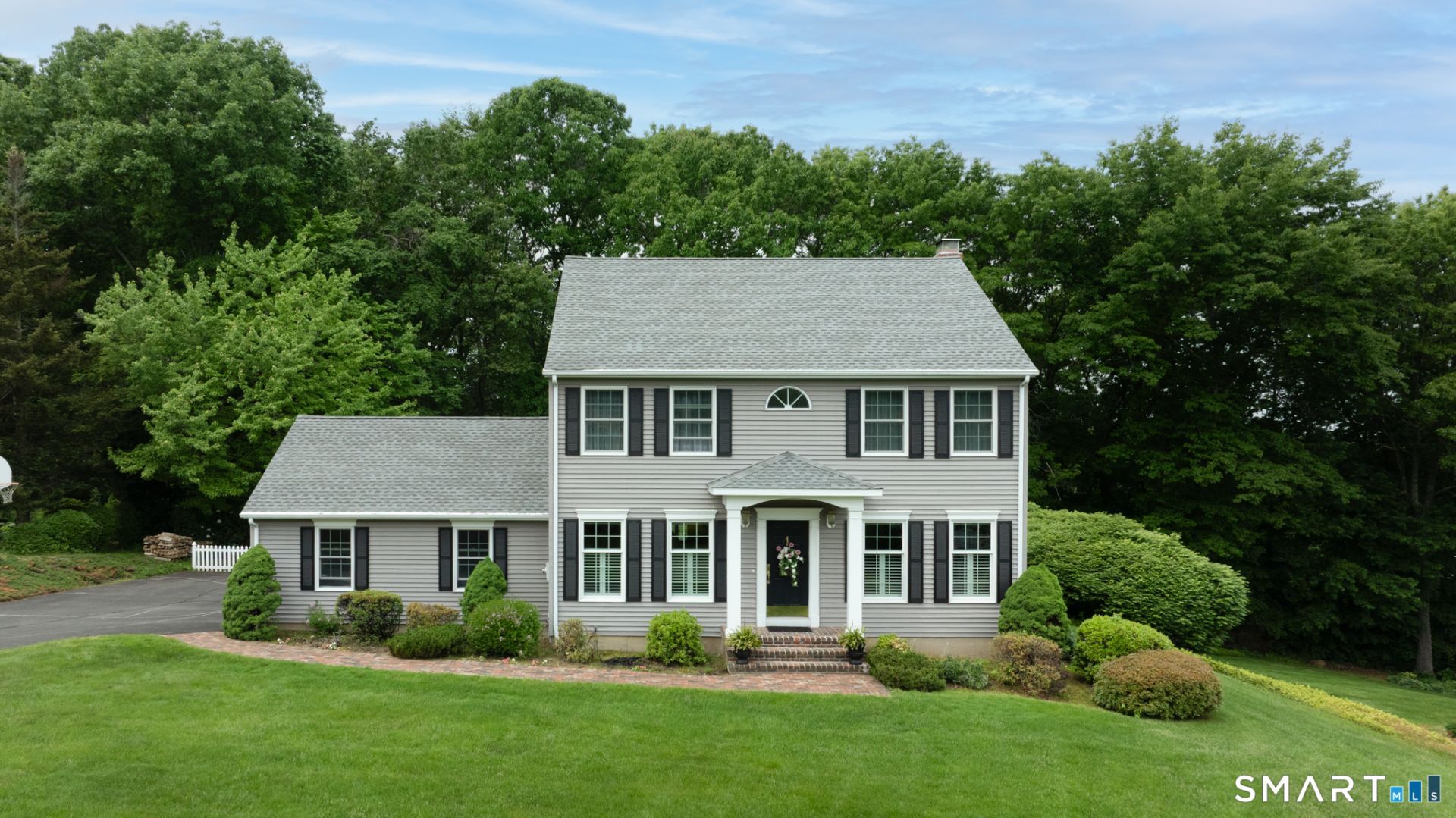 315 Georgetown, Watertown, CT 06795 Main Photo