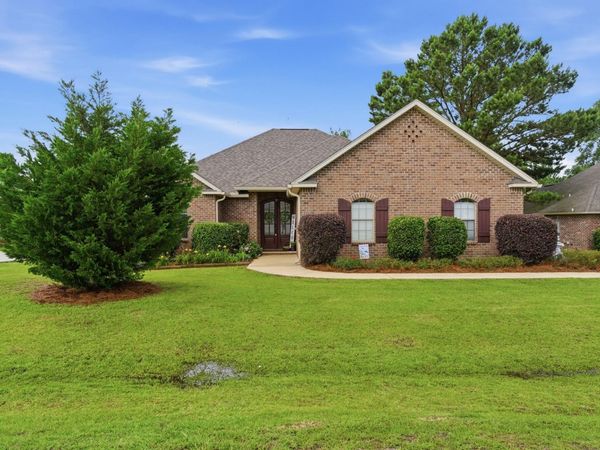 98 Sunline Dr., Petal, MS 39465