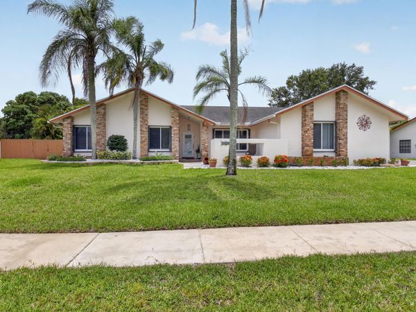 18232 104th Terrace S, Boca Raton, FL 33498