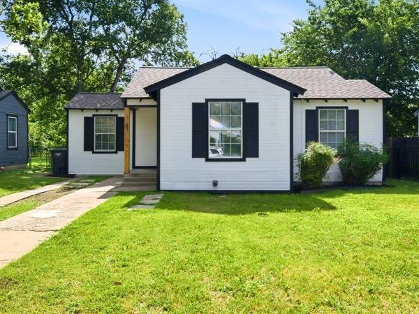 4909 Sandage Avenue, Fort Worth, TX 76115
