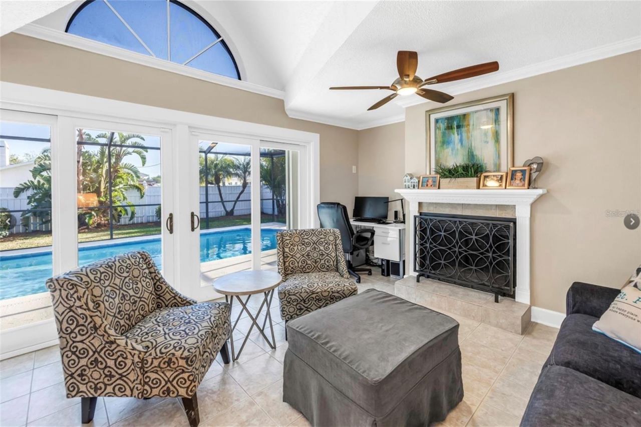 742 45th Avenue Ne, Saint Petersburg, FL 33703 Photo