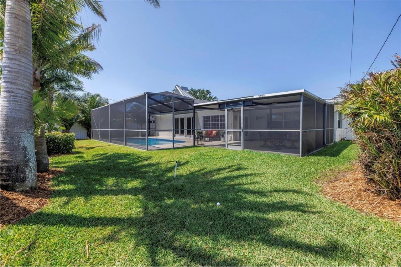 742 45th Avenue Ne, Saint Petersburg, FL 33703 Photo