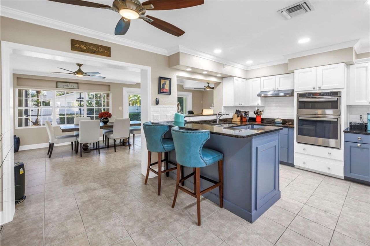 742 45th Avenue Ne, Saint Petersburg, FL 33703 Photo