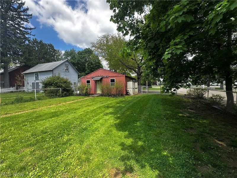 3771 Edison Street NW, Uniontown, OH 44685 Photo 4