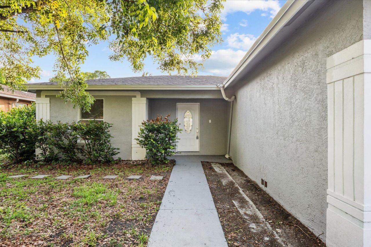 1561 NW 7th Lane, Pompano Beach, FL 33060 Photo