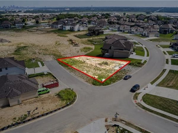 5168 NW 47th Terrace, Riverside, MO 64150