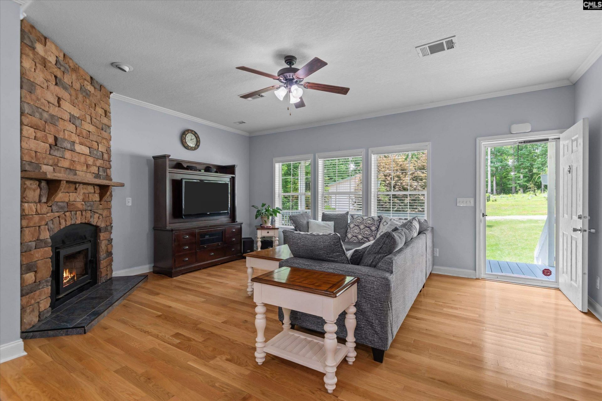 309 Whispering Meadow Lane Photo 6